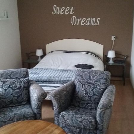 Bed En Breakfast En Bike Sommelsdijk ภายนอก รูปภาพ